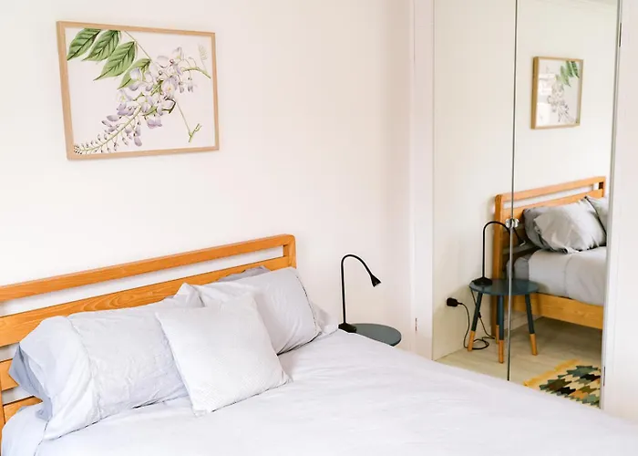 City Centre - Free Parking - 3 Bedroom