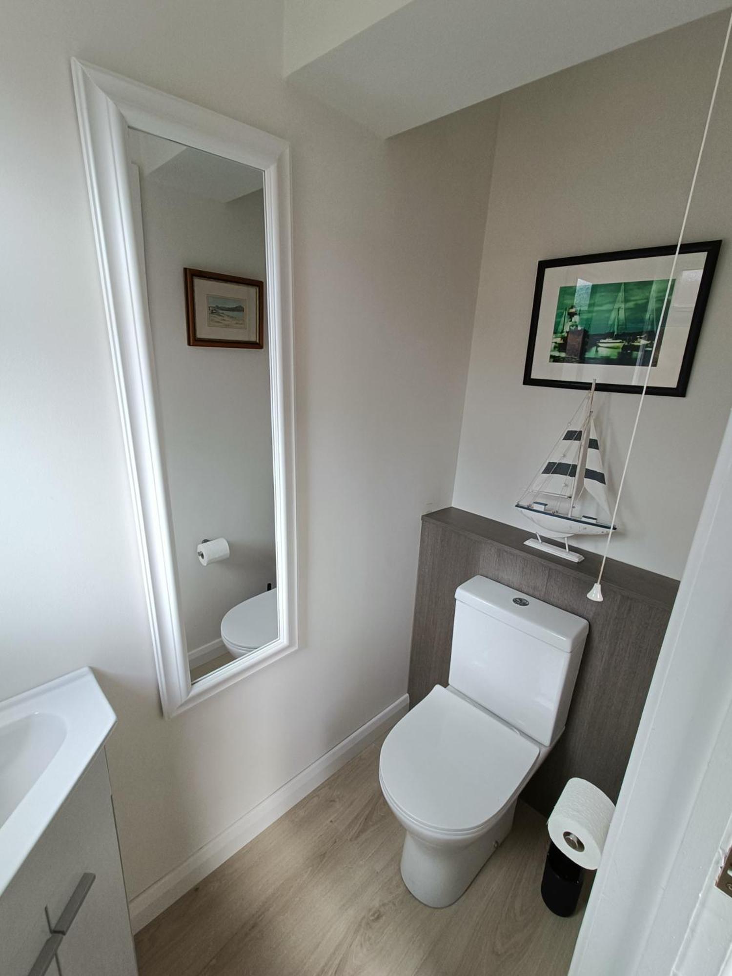 Apartment Centre - Free Parking - 3 Bedroom Belfast